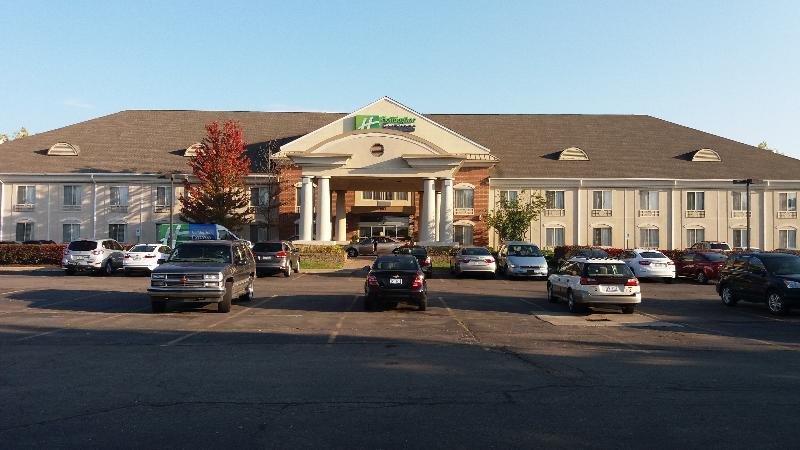 Holiday Inn Express Hotel & Suites Waterford By Ihg Exterior photo